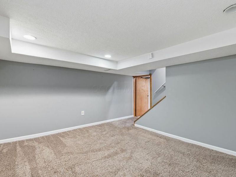 395 N Main Street , Johnstown, OH 43031 Photo 23