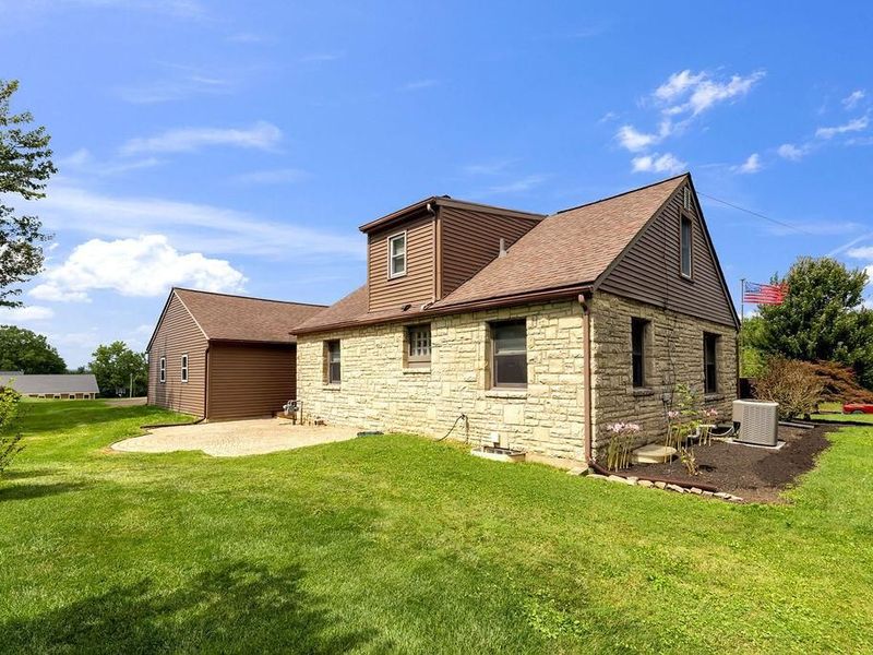 395 N Main Street , Johnstown, OH 43031 Photo 32