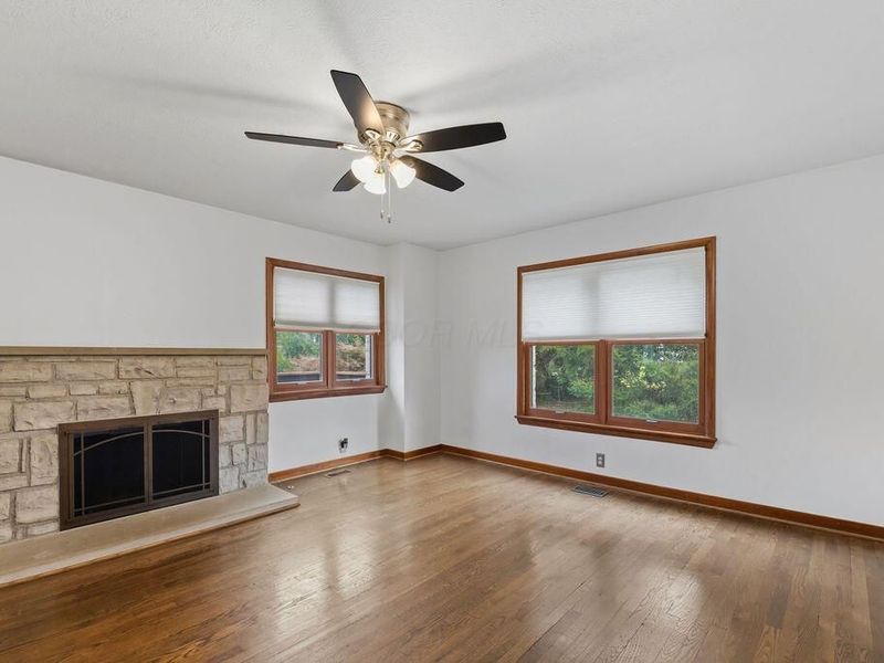 395 N Main Street , Johnstown, OH 43031 Photo 5
