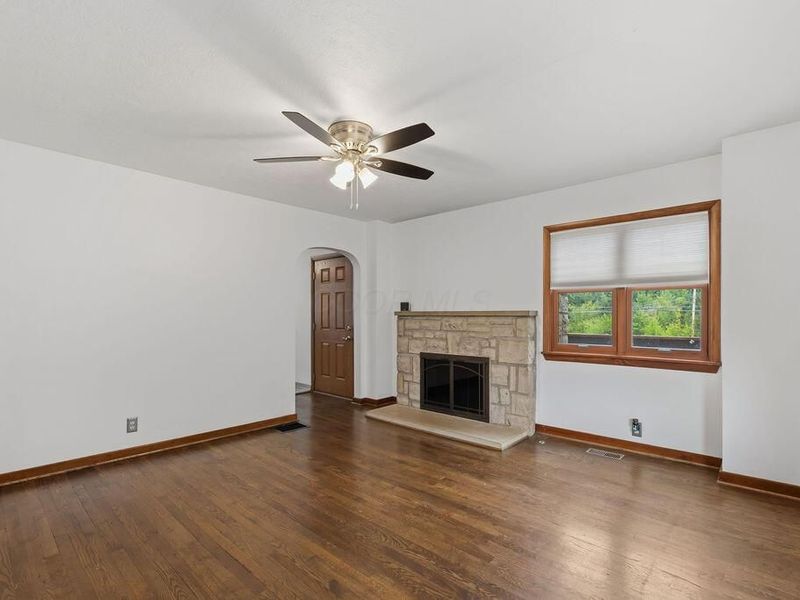 395 N Main Street , Johnstown, OH 43031 Photo 6