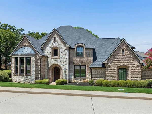 3075 Whispering Oaks Drive, Highland Village, TX 75077