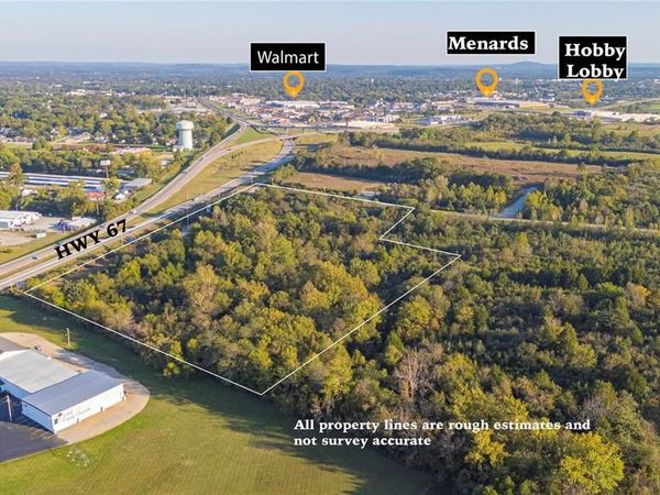 100 East Woodlawn Drive , Park Hills, MO 63601