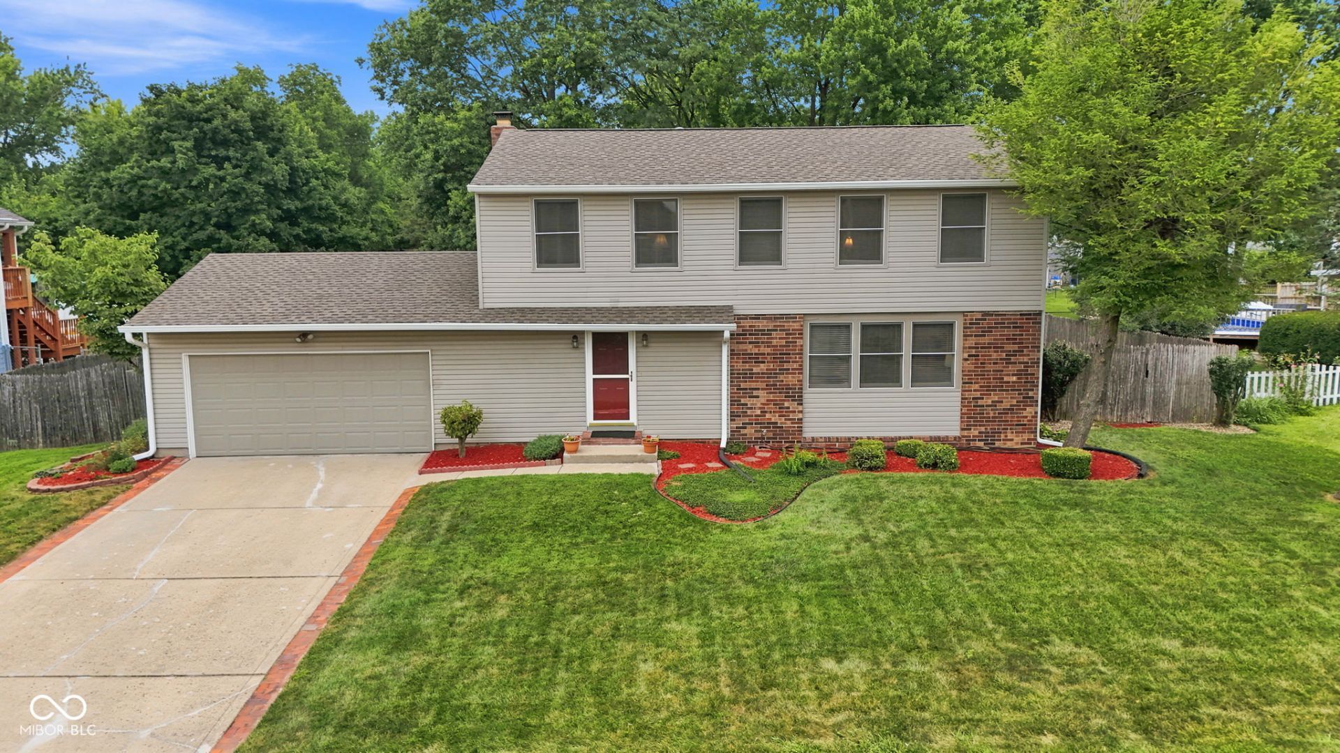 1192 W Greenbriar Drive, Greenwood, IN 46142 Main Photo