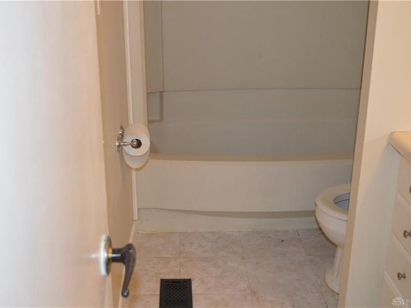 1217 Robbins Run Court, Washington Township, OH 45459 Photo 10