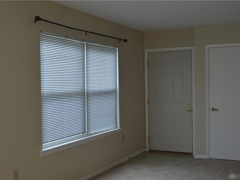 1217 Robbins Run Court, Washington Township, OH 45459 Photo 2