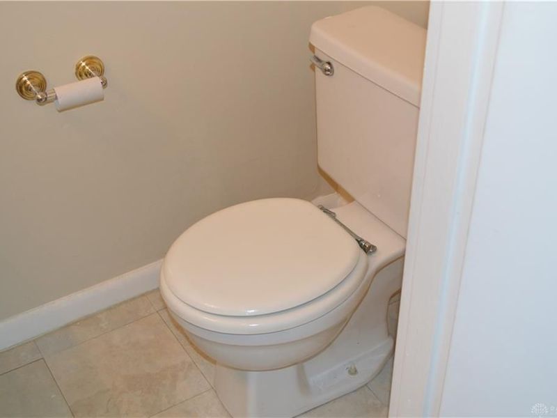 1217 Robbins Run Court, Washington Township, OH 45459 Photo 9