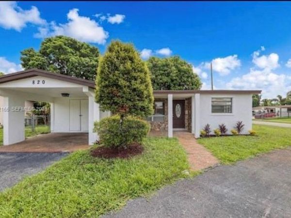 820 NW 38th Ave, Lauderhill, FL 33311