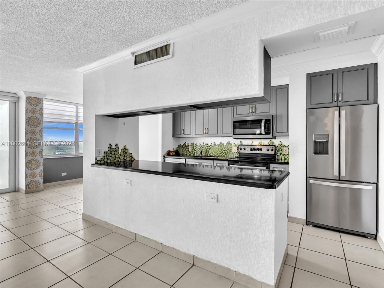 301 174th St , Unit 2205, Sunny Isles Beach, FL 33160 Photo