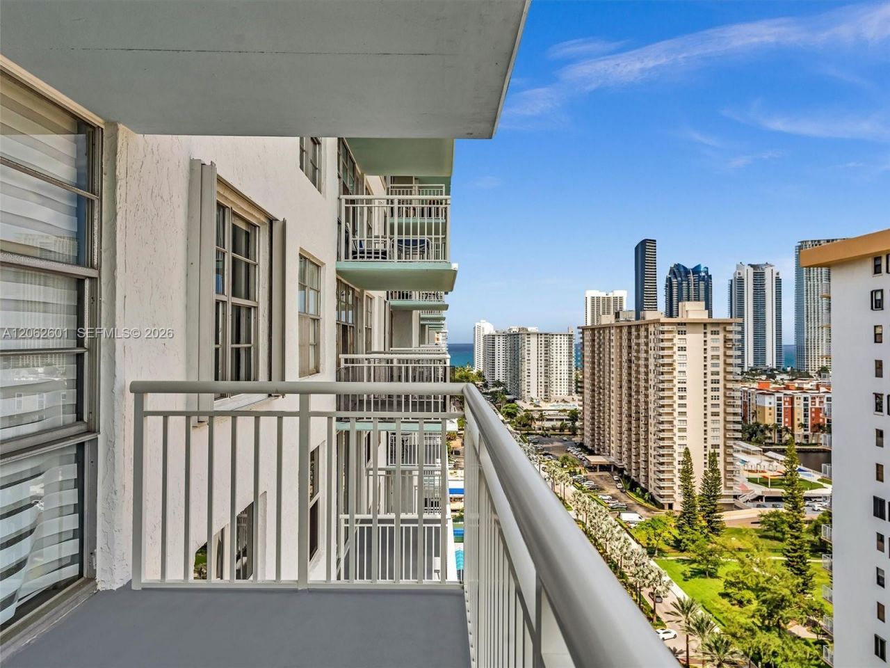 301 174th St , Unit 2205, Sunny Isles Beach, FL 33160 Photo