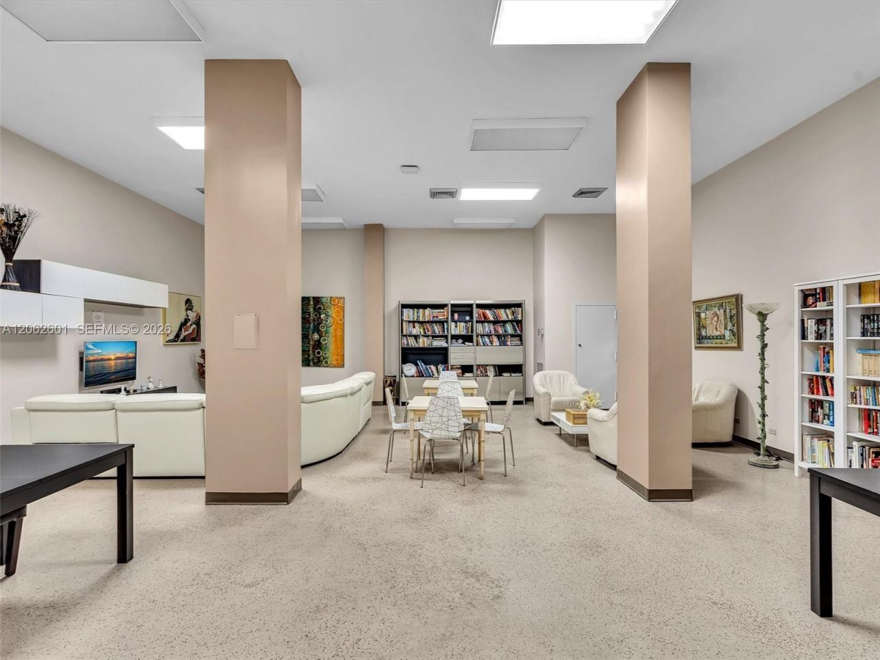 301 174th St , Unit 2205, Sunny Isles Beach, FL 33160 Photo