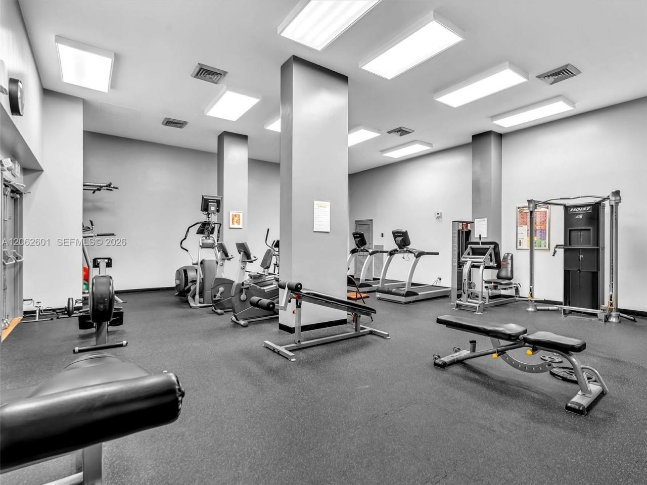 301 174th St , Unit 2205, Sunny Isles Beach, FL 33160 Photo