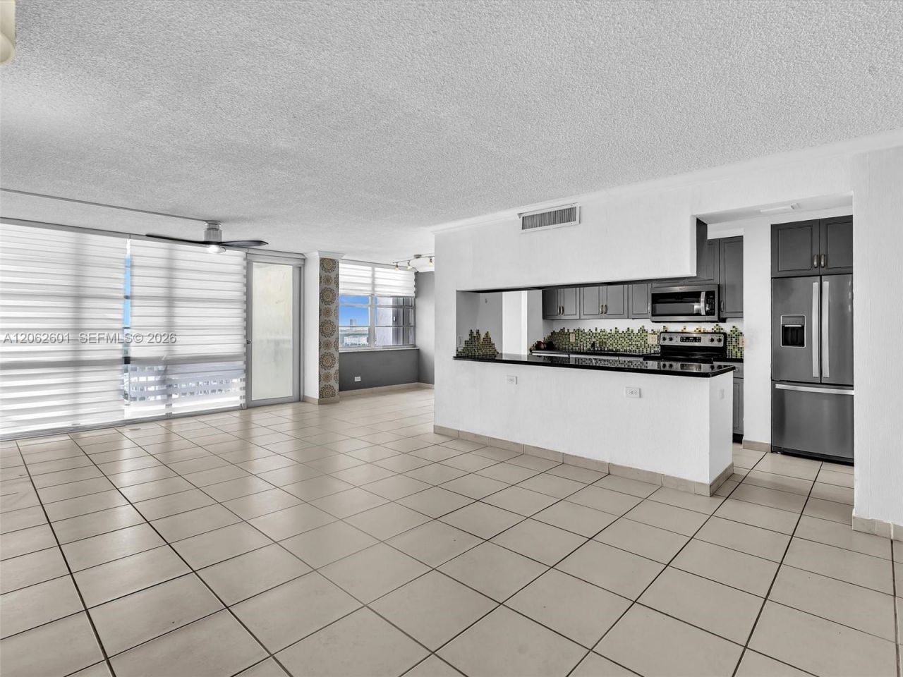 301 174th St , Unit 2205, Sunny Isles Beach, FL 33160 Photo