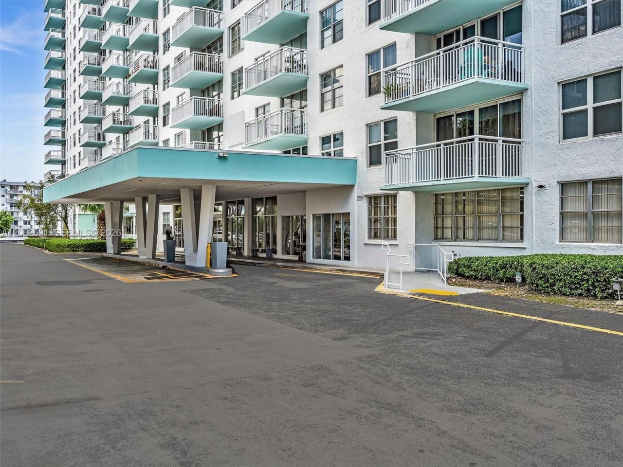 301 174th St , Unit 2205, Sunny Isles Beach, FL 33160 Photo