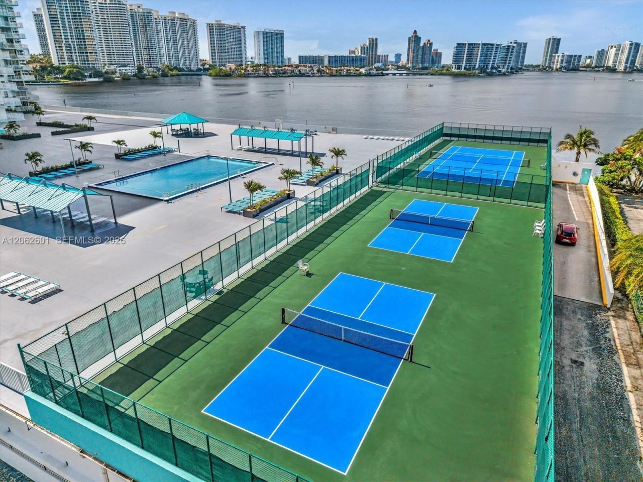 301 174th St , Unit 2205, Sunny Isles Beach, FL 33160 Photo