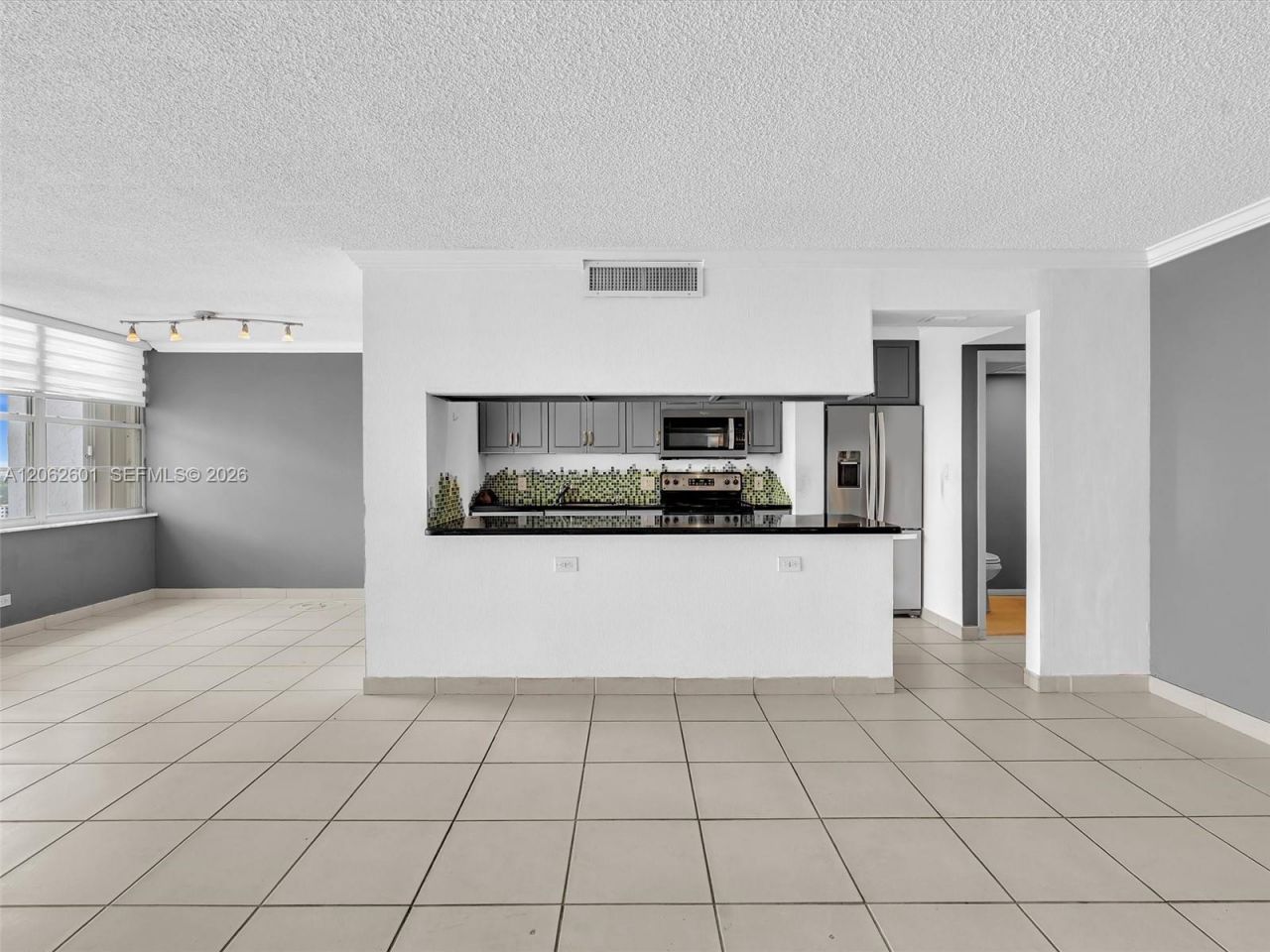 301 174th St , Unit 2205, Sunny Isles Beach, FL 33160 Photo
