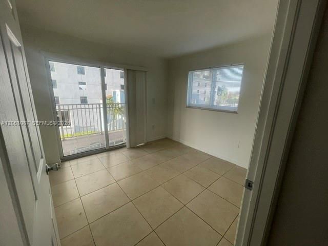 6315 SW 8th St, Unit 605, Miami, FL 33144 Photo