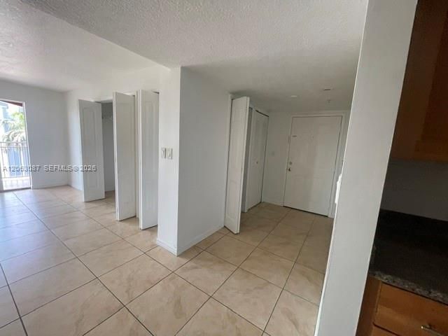 6315 SW 8th St, Unit 605, Miami, FL 33144 Photo