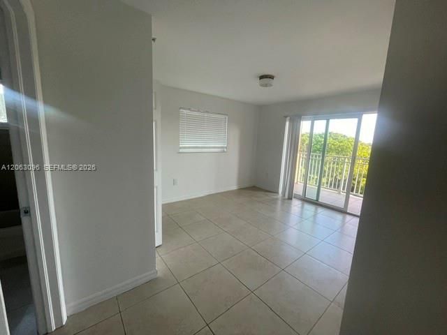 6315 SW 8th St, Unit 401, Miami, FL 33144 Photo