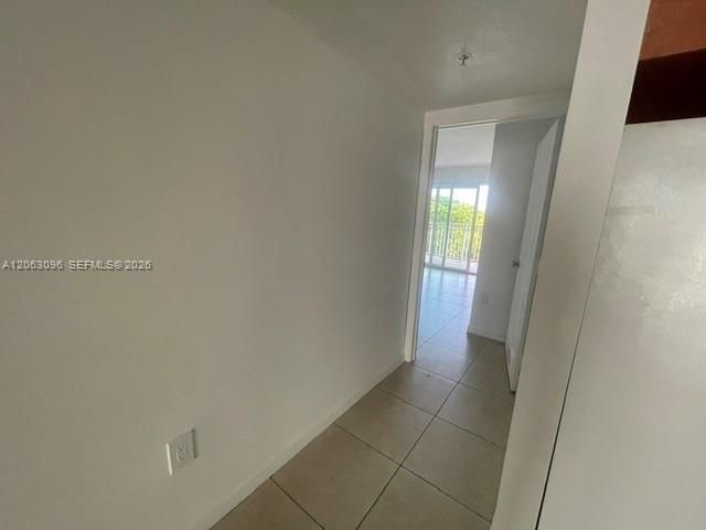 6315 SW 8th St, Unit 401, Miami, FL 33144 Photo