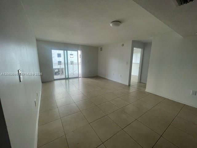 6315 SW 8th St, Unit 401, Miami, FL 33144 Photo