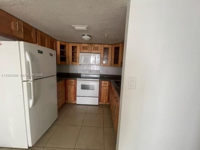 6315 SW 8th St, Unit 401, Miami, FL 33144 Photo