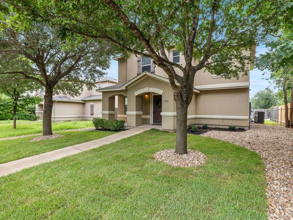 5705 Viewpoint DR, Unit A, Austin, TX 78744