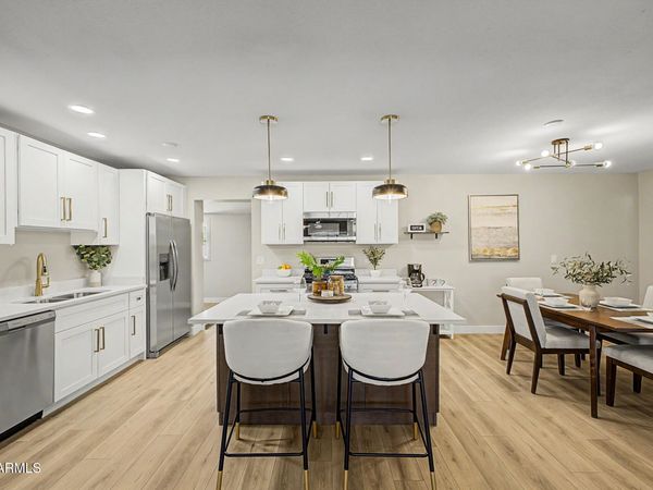 1657 W 2ND Street, Mesa, AZ 85201