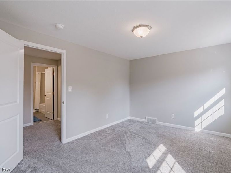 1960 Bromton Drive, Lyndhurst, OH 44124 Photo 27