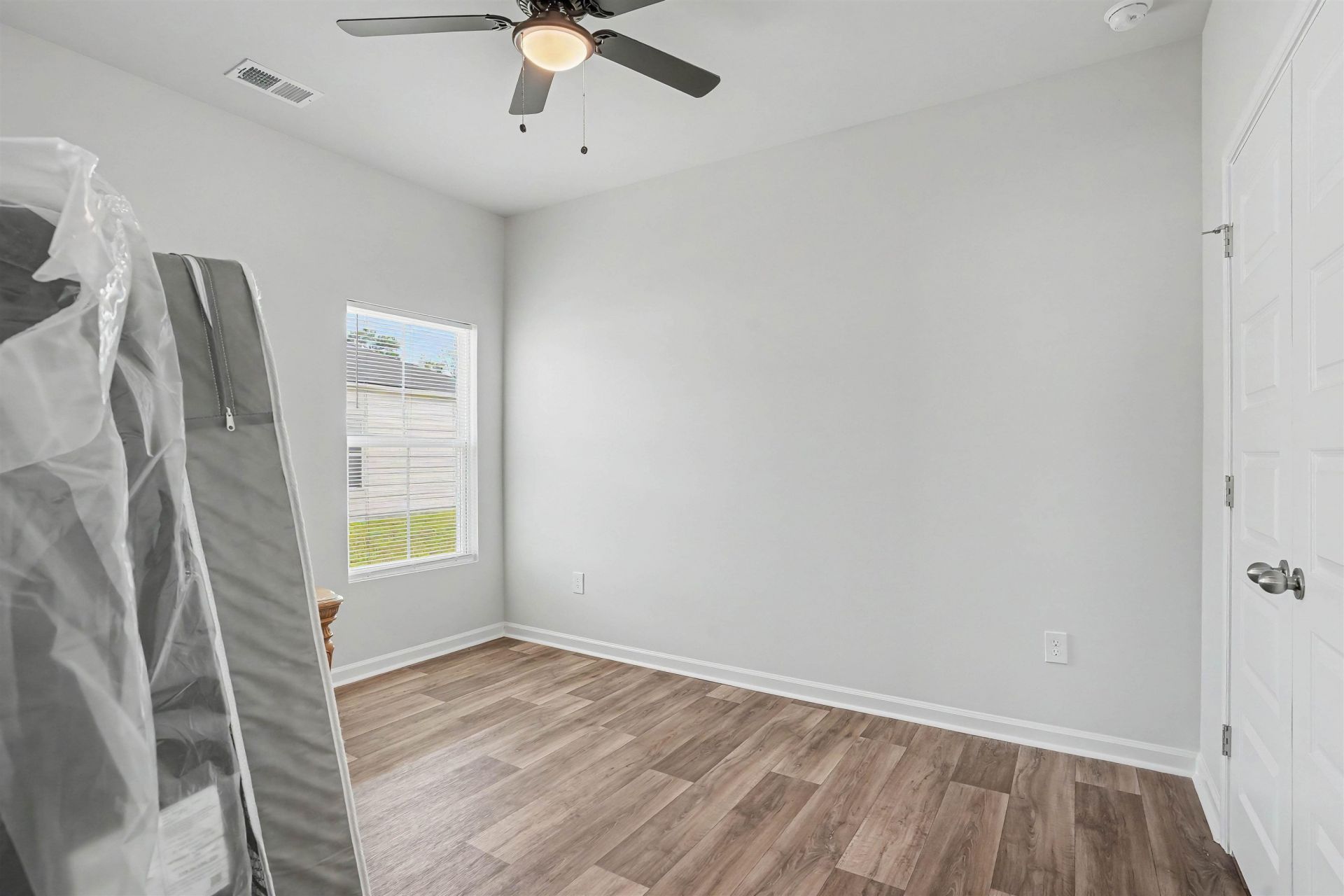 212 Warner Crossing Way  Photo 19