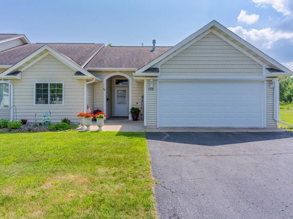 738 33rd Street NW, Bemidji, MN 56601