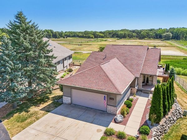 214 Bayfield Way, Lake Mills, WI 53551