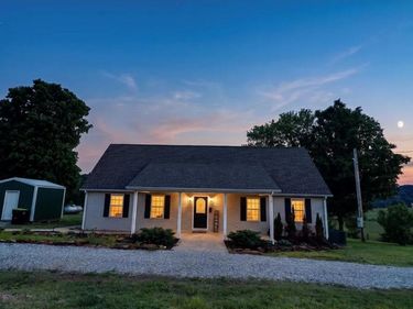 3755 Madisonville Road, Hopkinsville, KY 42240