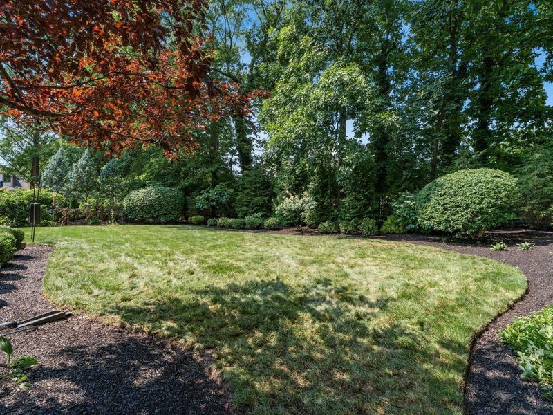 978 Valleyview Drive , Westerville, OH 43081 Photo 4