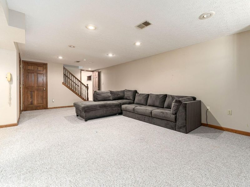978 Valleyview Drive , Westerville, OH 43081 Photo 53