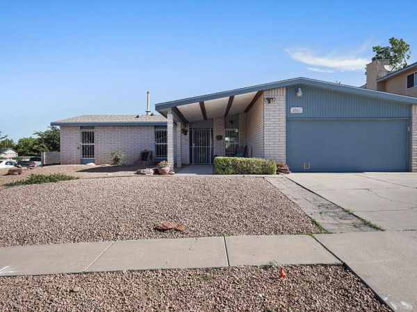 6901 Gisele Drive NE, Albuquerque, NM 87109