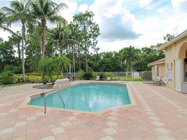 8215 Ibis Club DR, Unit 102, NAPLES, FL 34104