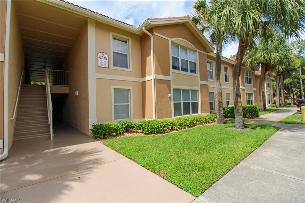 8215 Ibis Club Dr, Unit 102, Naples, FL 34104 Photo