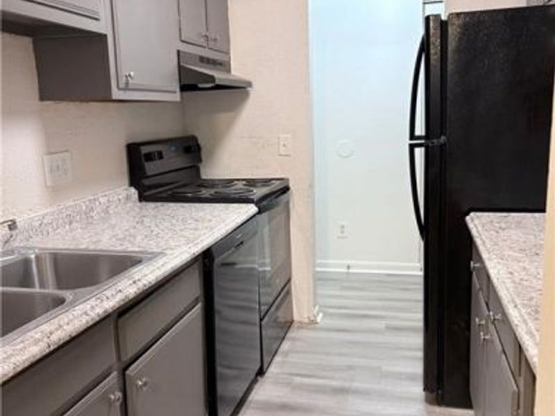201 Jamestown, Unit B, Washington Township, OH 45458 Photo 4