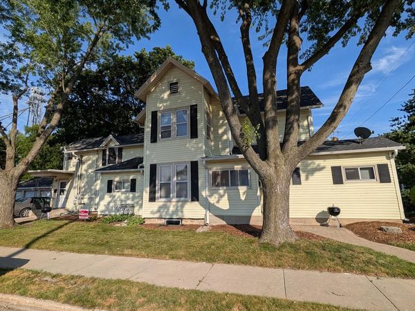248 W Chestnut STREET, Unit 516 Kendal, Burlington, WI 53105
