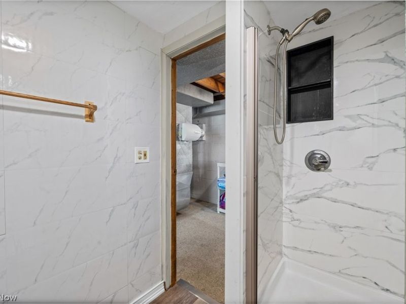 1253 Golden Gate Boulevard , Mayfield Heights, OH 44124 Photo 34