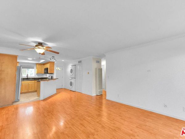 1485 Obispo Avenue, Unit 6, Long Beach, CA 90804