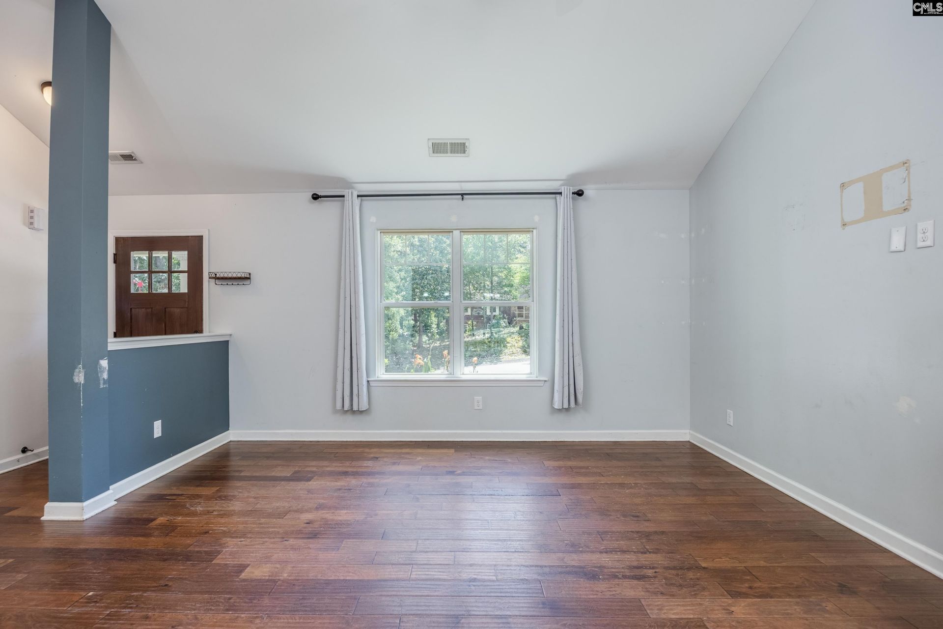 1282 Sand Oak Drive  Photo 4