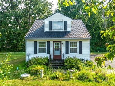 92 Camic Road, Central Square, NY 13036