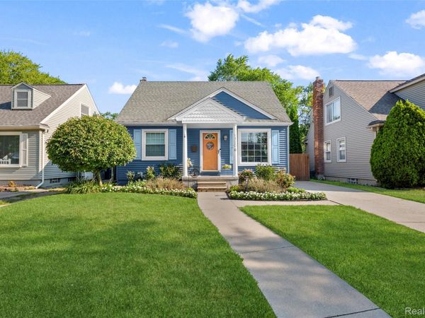 1320 Royal Avenue, Royal Oak, Mi 48073