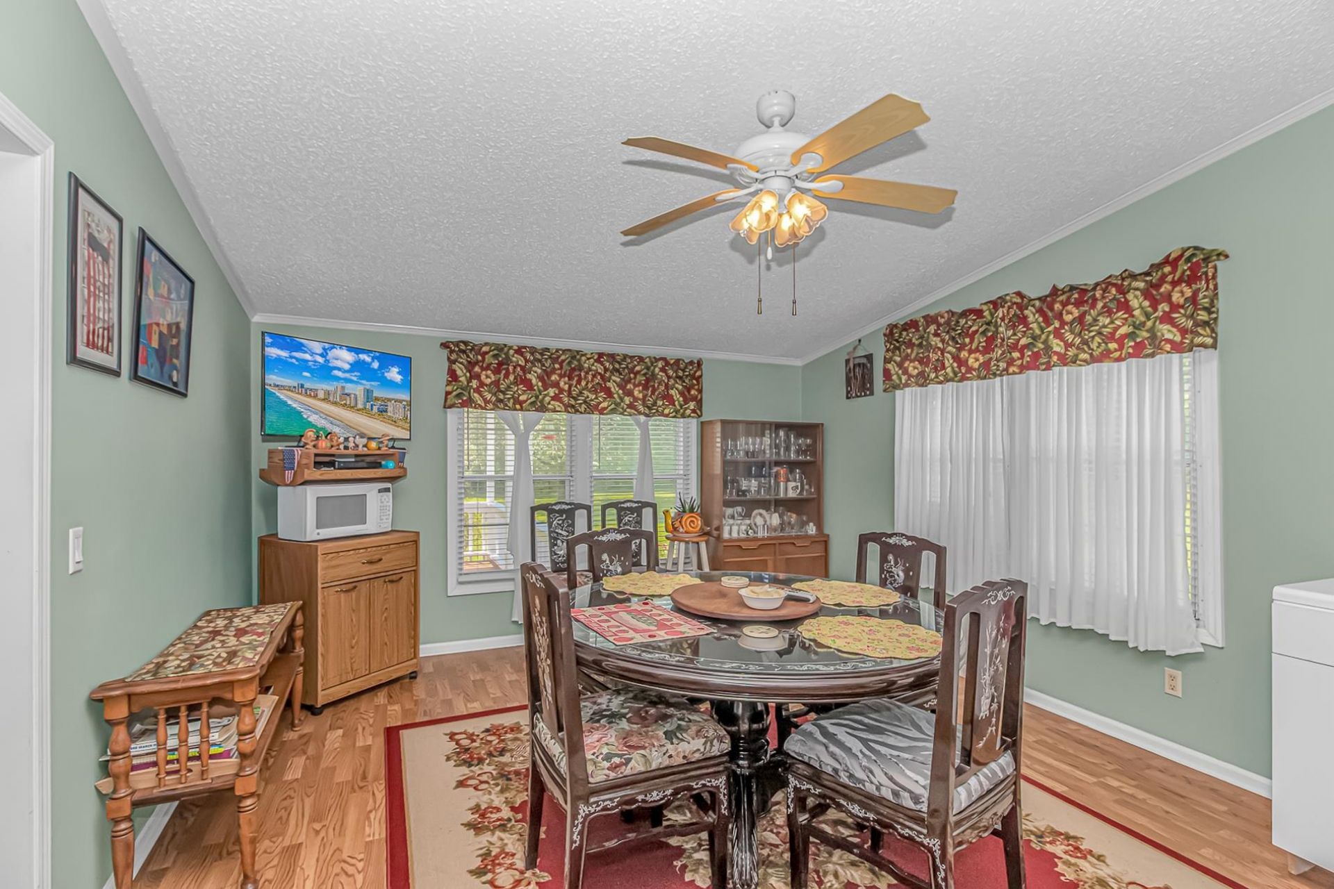 1353 Circle Bay Dr. Photo 10
