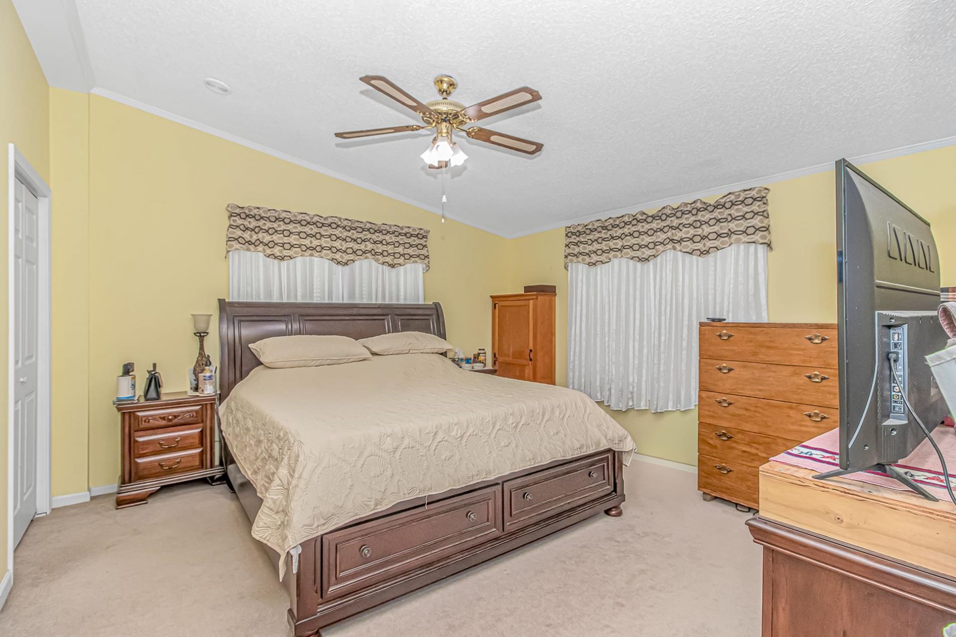 1353 Circle Bay Dr. Photo 16
