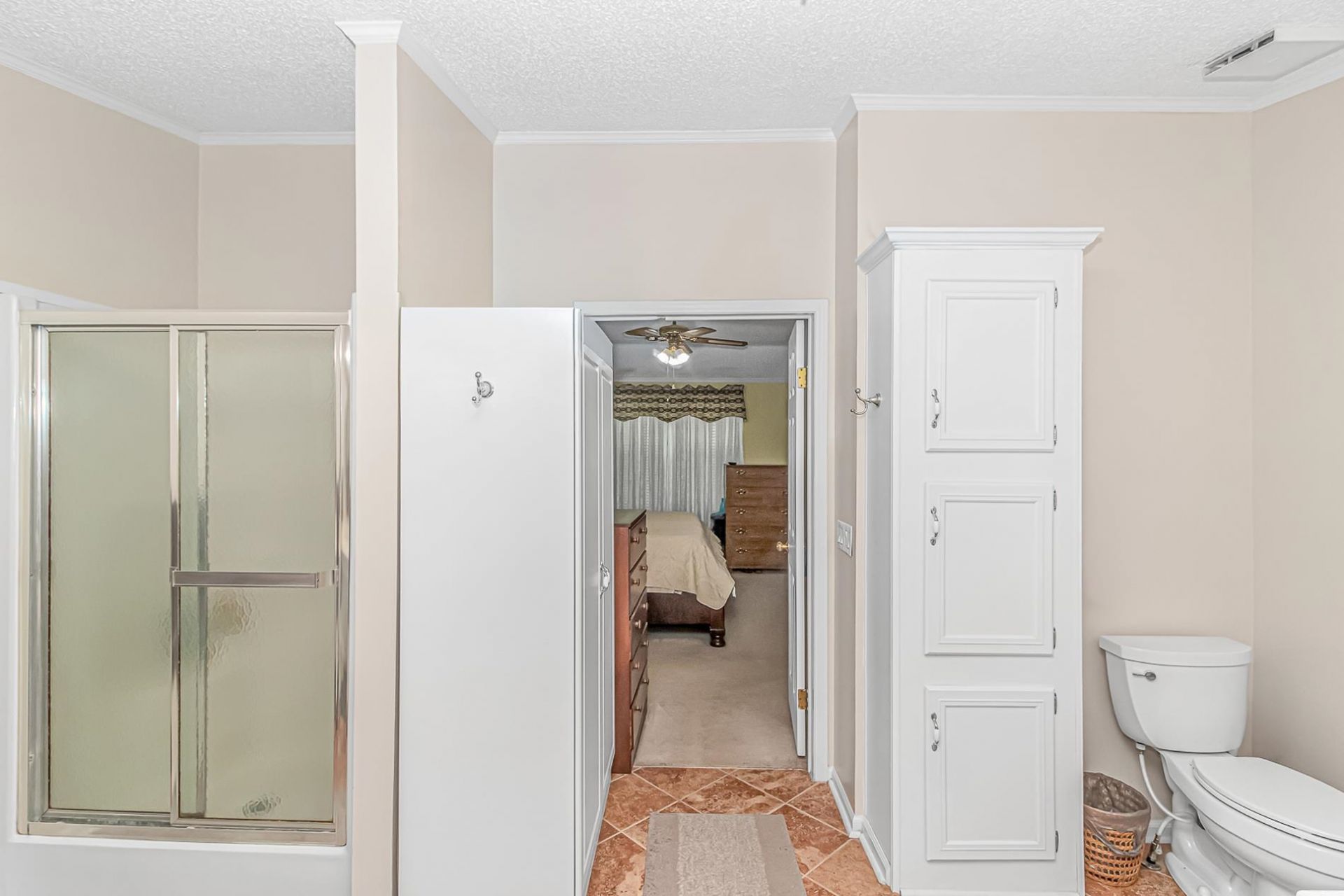 1353 Circle Bay Dr. Photo 19