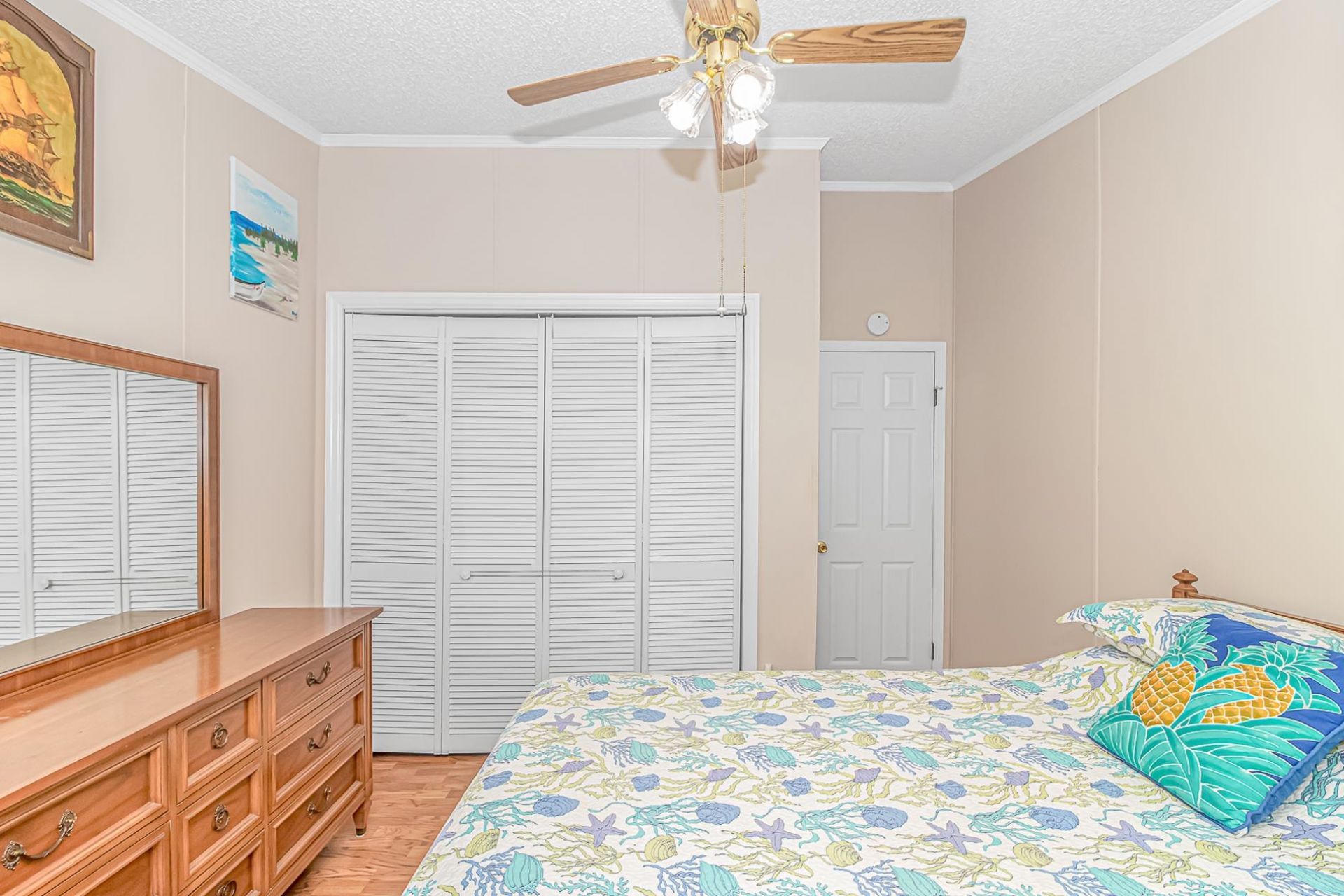 1353 Circle Bay Dr. Photo 21
