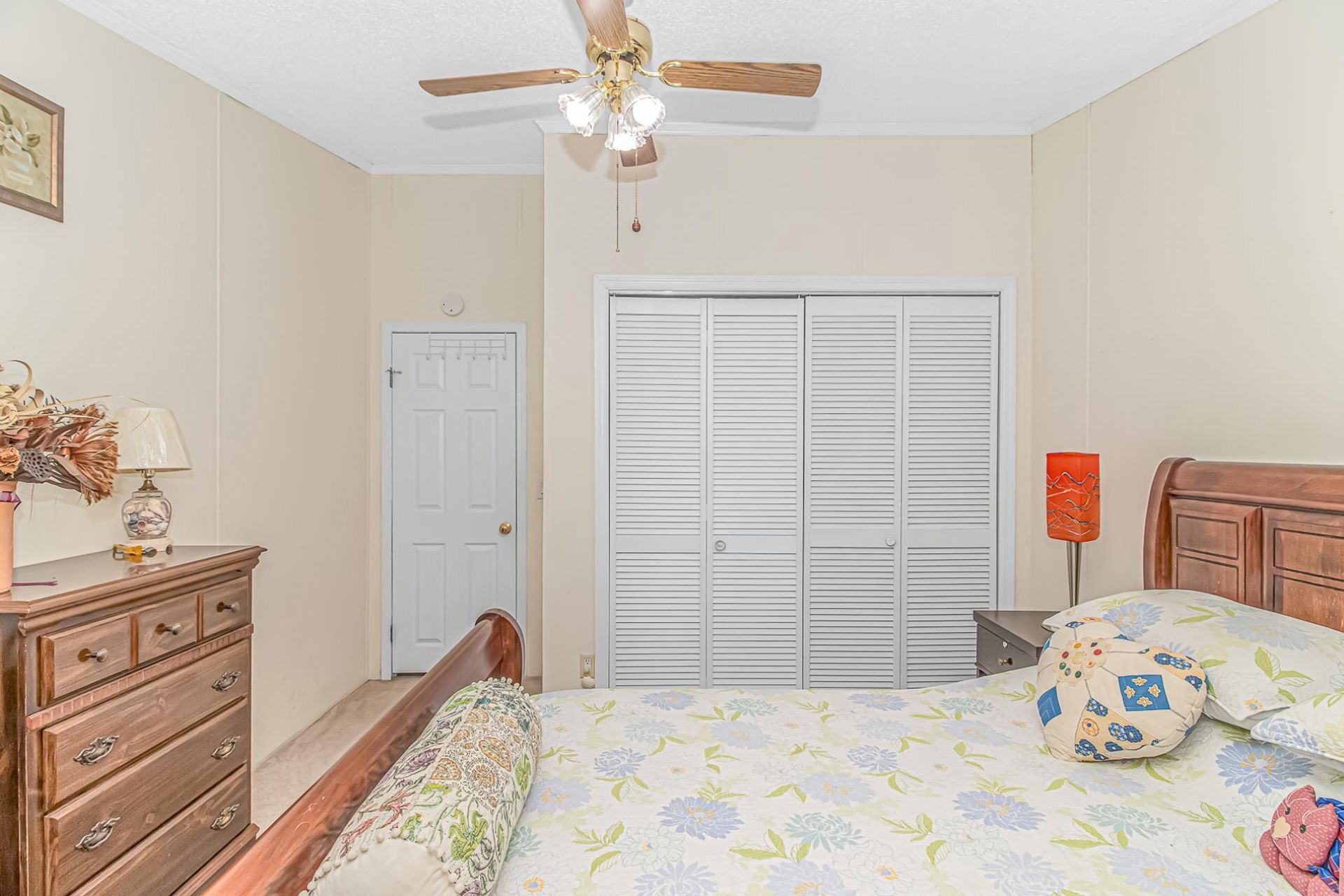 1353 Circle Bay Dr. Photo 24