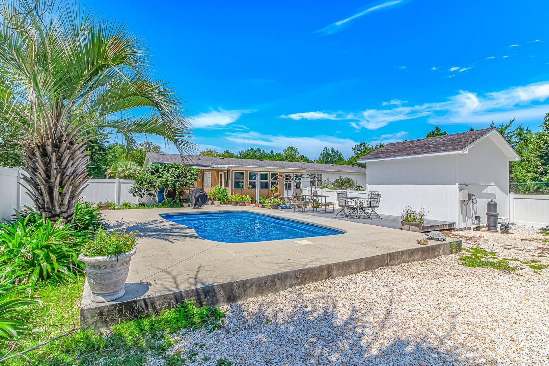 1353 Circle Bay Dr. Photo 30